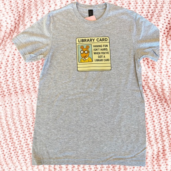 Gray Graphic T-Shirt with Arthur Library Card Design - Picture 1 of 2